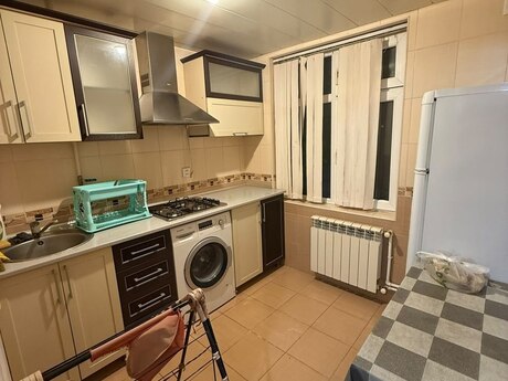 Продаётся 1-комнатная квартира в новостройке, Elmlər Akademiyası, 38 м², 130 000 AZN, фото 5 / 9