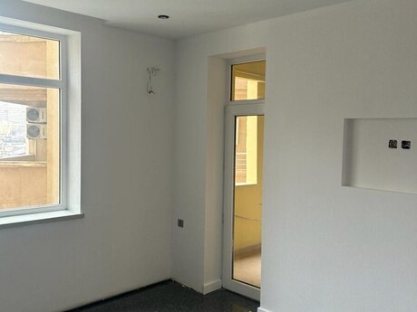 4 otaqlı mənzil, 182 m², Tbilisi prospekti, 400 000 AZN