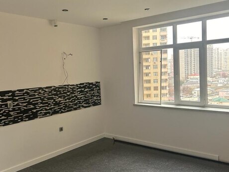 8 Noyabrda 4 otaqlı yeni tikili mənzil satılır, 182 m², 400 000 AZN, şəkil 5 / 12