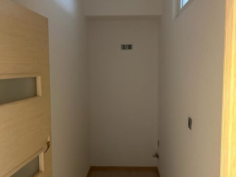 8 Noyabrda 4 otaqlı yeni tikili mənzil satılır, 182 m², 400 000 AZN, şəkil 2 / 12