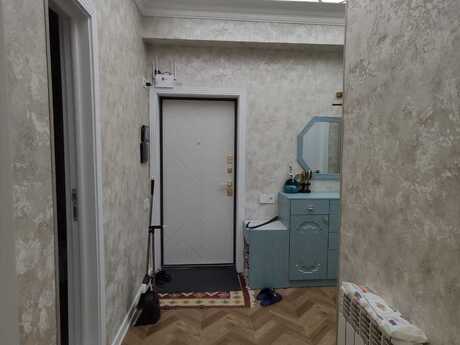 2 otaq · 56 m² · 15/18 mərtəbə, Elmlər Akademiyası