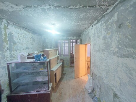 7-ci mikrorayonda 2 otaqlı köhnə tikili mənzil satılır, 55 m², 141 500 AZN, şəkil 3 / 11