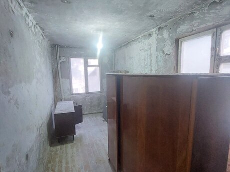 7-ci mikrorayonda 2 otaqlı köhnə tikili mənzil satılır, 55 m², 141 500 AZN, şəkil 2 / 11