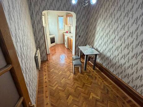 9-cu mikrorayonda 4 otaqlı köhnə tikili mənzil kirayə verilir, 100 m², 165 AZN/ay, şəkil 2 / 12