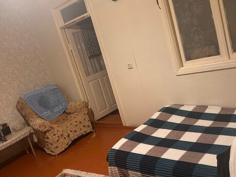 2 otaqlı ev, 52 m², Elmlər Akademiyası, 450 AZN