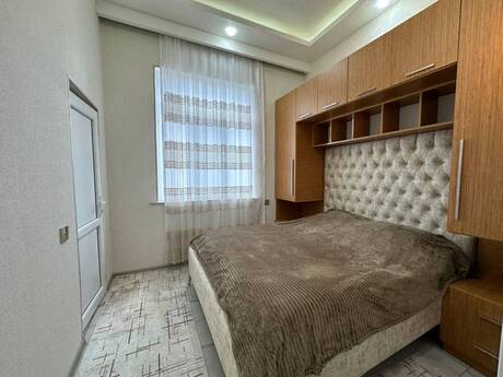 Buzovnada 4 otaqlı həyət evi kirayə verilir, 200 m², 600 AZN/ay, şəkil 2 / 3