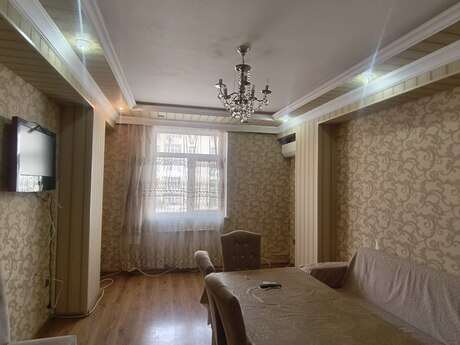 2 otaq · 42 m² · 3/6 mərtəbə, Qurtuluş 93