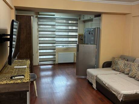 1 otaq · 50 m² · 2/9 mərtəbə, Koroğlu Rəhimov küçəsi