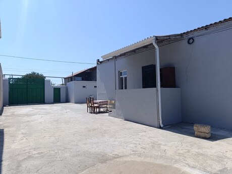 4 otaq · 70 m² · 1/1 mərtəbə, Buzovna
