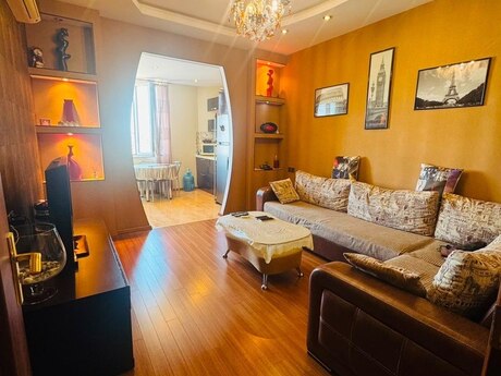 3 otaq · 85 m² · 19/20 mərtəbə, 20 Yanvar