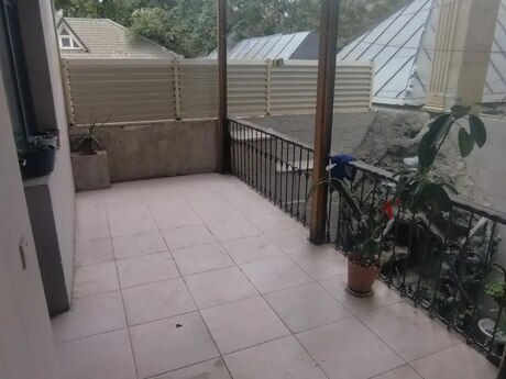 Ceyhun Hacıbəyli küçəsində 6 otaqlı həyət evi kirayə verilir, 250 m², 200 AZN/ay, şəkil 2 / 11