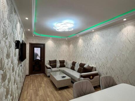 Əhmədlidə 5 otaqlı köhnə tikili mənzil satılır, 120 m², 273 000 AZN, şəkil 3 / 12