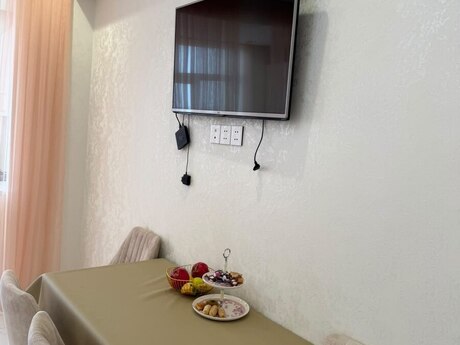 Abşeronda 1 otaqlı yeni tikili mənzil kirayə verilir, 40 m², 400 AZN/ay, şəkil 3 / 9