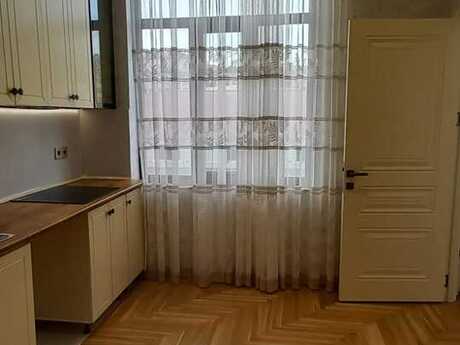 3 otaq · 76 m² · 7/10 mərtəbə, Abşeron