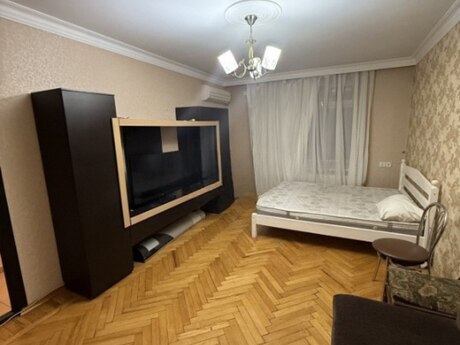 1 otaq · 33 m² · 4/6 mərtəbə, Yasamal
