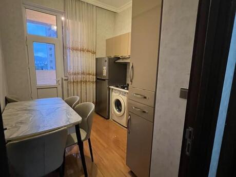Abşeronda 1 otaqlı yeni tikili mənzil kirayə verilir, 42 m², 450 AZN/ay, şəkil 2 / 12