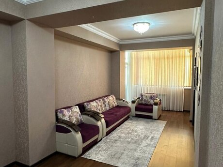 3 otaq · 73 m² · 4/5 mərtəbə, Qurtuluş 93