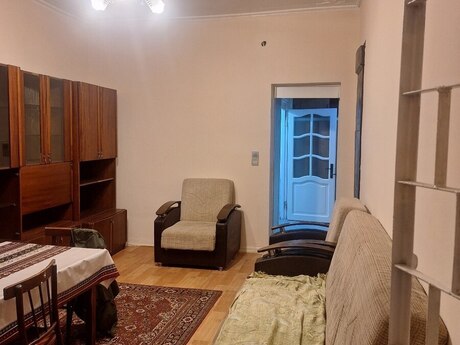 Gənclikdə 2 otaqlı köhnə tikili mənzil kirayə verilir, 50 m², 500 AZN/ay, şəkil 2 / 12