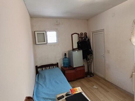 Azadlıq Prospektidə 1 otaqlı həyət evi kirayə verilir, 16 m², 220 AZN/ay, şəkil 2 / 3