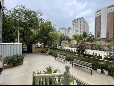 3 otaq · 130 m²