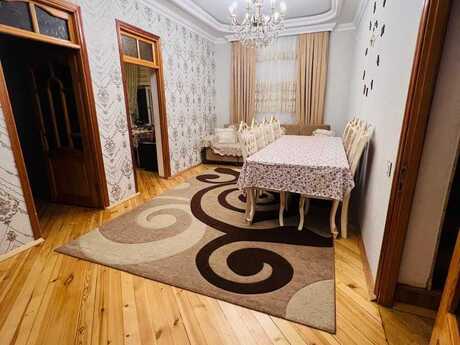 6 otaqlı ev, 180 m², Bakıxanov, 1 100 AZN