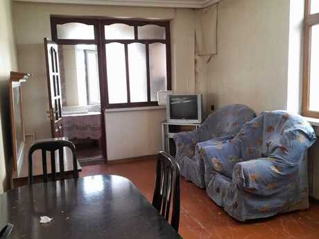 2 otaq · 40 m² · 5/5 mərtəbə, Bakıxanov