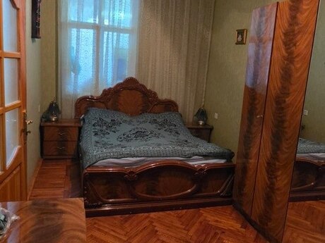 3-room apartment, 80 m², 28 May, 800 AZN