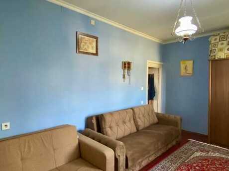 Продаётся 2-комнатная квартира в старом фонде, Nəsimi, 45 м², 142 000 AZN, фото 2 / 12