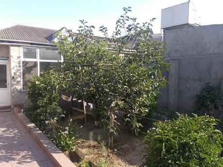 6 otaq · 180 m² · 1/1 mərtəbə, Keşlə