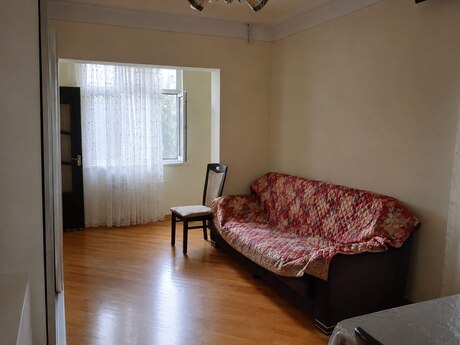 Azadlıq Prospektidə 2 otaqlı köhnə tikili mənzil satılır, 50 m², 145 000 AZN, şəkil 3 / 12
