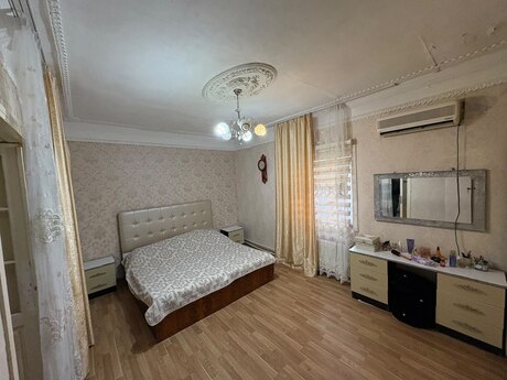 Mərdəkanda 6 otaqlı həyət evi satılır, 400 m², 250 000 AZN, şəkil 2 / 12