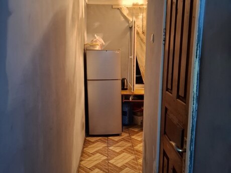 İnşaatçılarda 2 otaqlı köhnə tikili mənzil satılır, 52 m², 138 000 AZN, şəkil 2 / 11