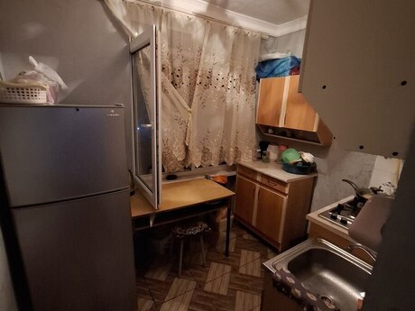 İnşaatçılarda 2 otaqlı köhnə tikili mənzil satılır, 52 m², 138 000 AZN, şəkil 5 / 11