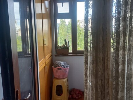 2 otaq · 49 m² · 5/5 mərtəbə, Neftçilər