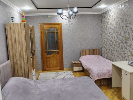 Binəqədidə 2 otaqlı köhnə tikili mənzil satılır, 70 m², 205 000 AZN, şəkil 3 / 6