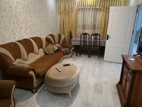 3 otaqlı mənzil, 70 m², Azadlıq Prospekti, 165 000 AZN