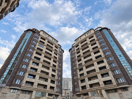 3 otaqlı mənzil, 150 m², Yasamal, 450 000 AZN