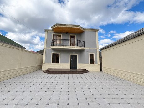4 otaq · 130 m² · 1/1 mərtəbə, Saray