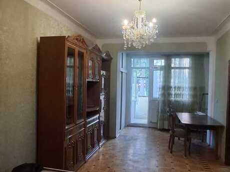 3 otaqlı mənzil, 45 m², Memar Əcəmi, 700 AZN
