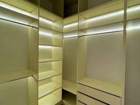 3-room new-build apartment for rent in Şah İsmayıl Xətai, 90 m², 1 599 AZN/mo, photo 3 / 12