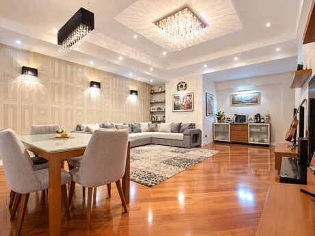 28 Mayda 3 otaqlı yeni tikili mənzil satılır, 160 m², 650 000 AZN, şəkil 2 / 12