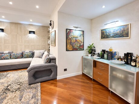 28 Mayda 3 otaqlı yeni tikili mənzil satılır, 160 m², 650 000 AZN, şəkil 5 / 12