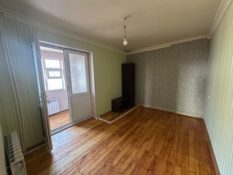 Yeni Günəşlidə 2 otaqlı köhnə tikili mənzil satılır, 60 m², 130 000 AZN, şəkil 3 / 10