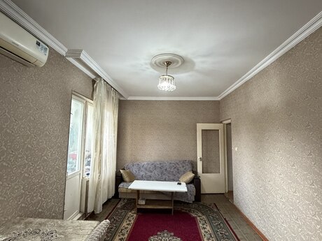 Qaraçuxurda 2 otaqlı köhnə tikili mənzil satılır, 65 m², 140 000 AZN, şəkil 3 / 12