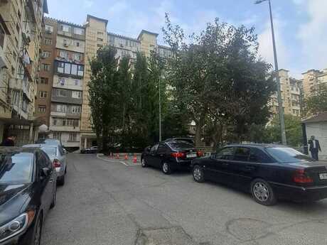2-room old-build apartment for sale in Yeni Yasamal, 45 m², 123 000 AZN, photo 2 / 12