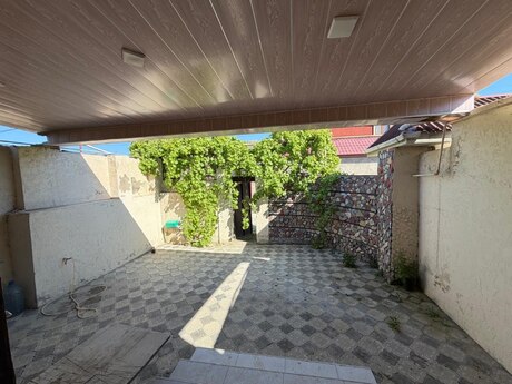 Mərdəkanda 3 otaqlı həyət evi kirayə verilir, 150 m², 450 AZN/ay, şəkil 2 / 9