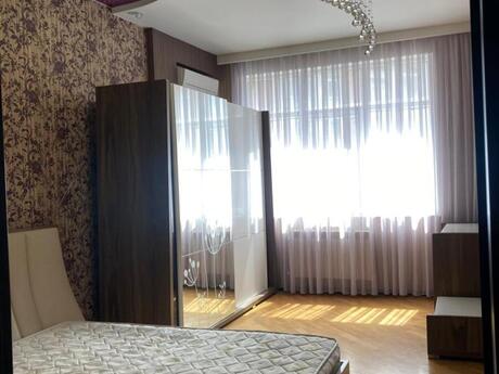 Сдаётся 4-комнатная квартира в новостройке, Nəriman Nərimanov, 170 м², 1 300 AZN/мес, фото 5 / 12