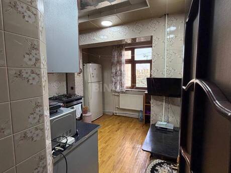 Azadlıq Prospektidə 2 otaqlı köhnə tikili mənzil satılır, 65 m², 202 000 AZN, şəkil 5 / 12