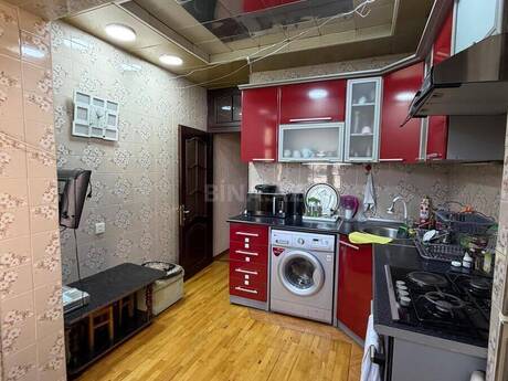 Azadlıq Prospektidə 2 otaqlı köhnə tikili mənzil satılır, 65 m², 202 000 AZN, şəkil 4 / 12