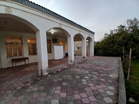 Maştağada 4 otaqlı həyət evi satılır, 140 m², 85 000 AZN, şəkil 3 / 9
